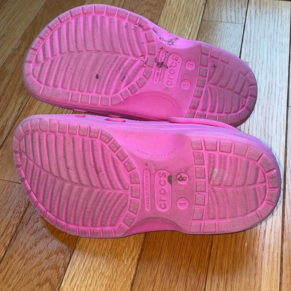 Nicki Minaj Girls Pink Crocs J 1/3 - Picture 6 of 8
